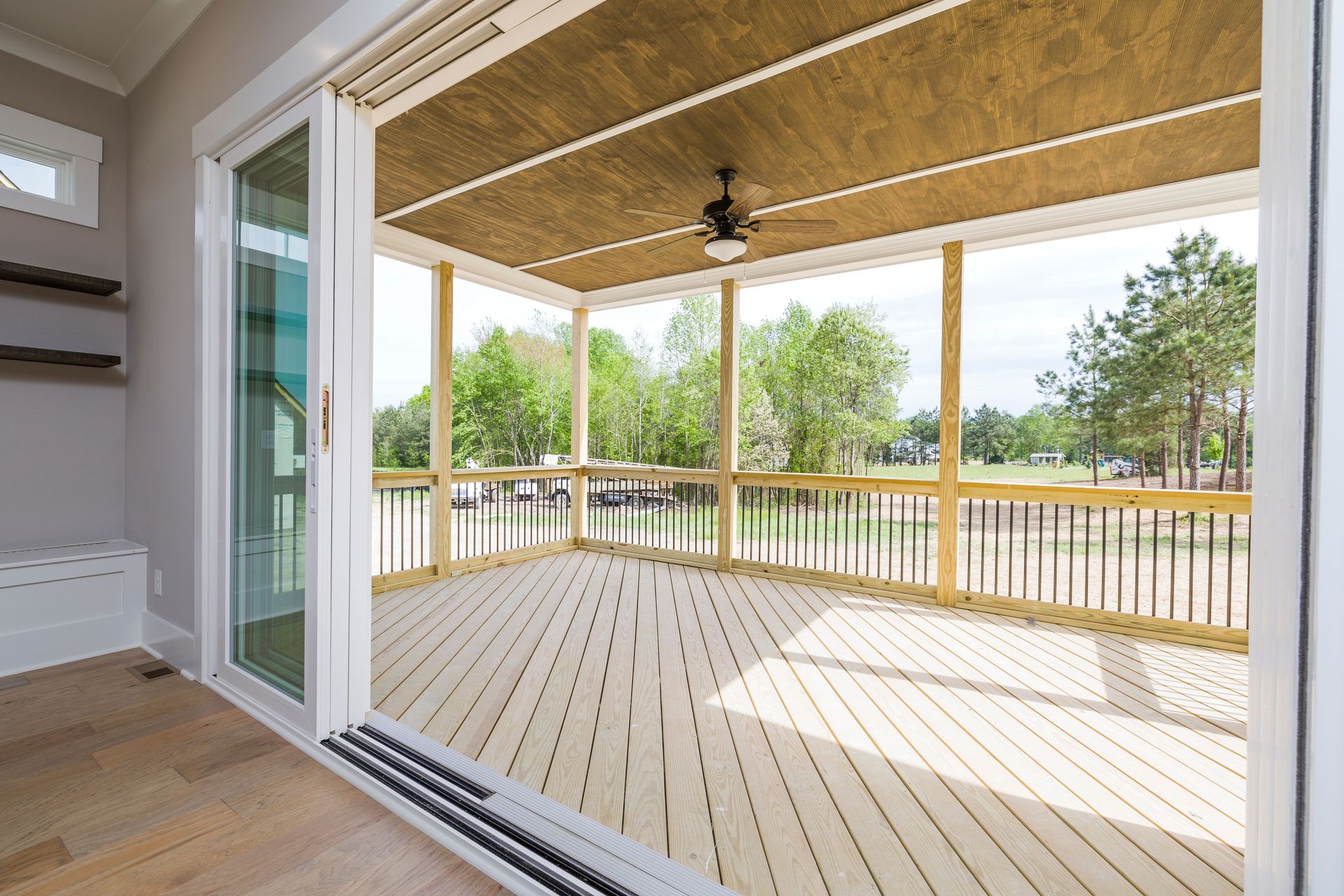 Spacious veranda connecting indoor and outdoor spaces, ideal for relaxation.